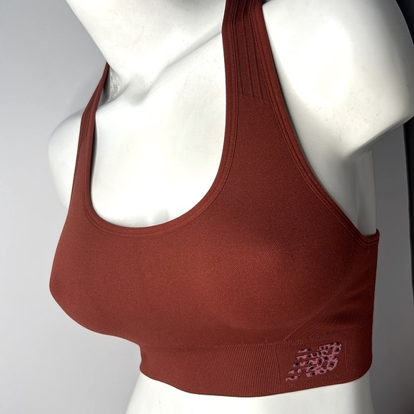 NEW BALANCE NB Ribbed Racerback Seamless‎ Athletic Tank Sports Bra Sz M - Picture 4 of 17